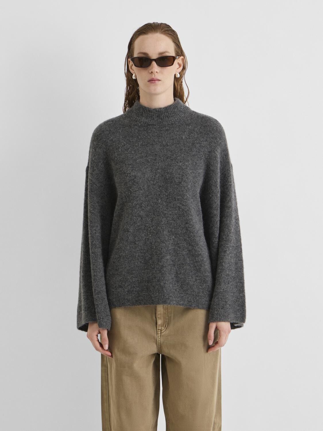 Roualma L/S Mock Neck Knit