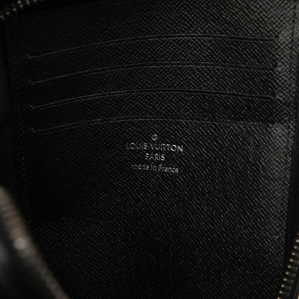 Louis Vuitton Clutch
