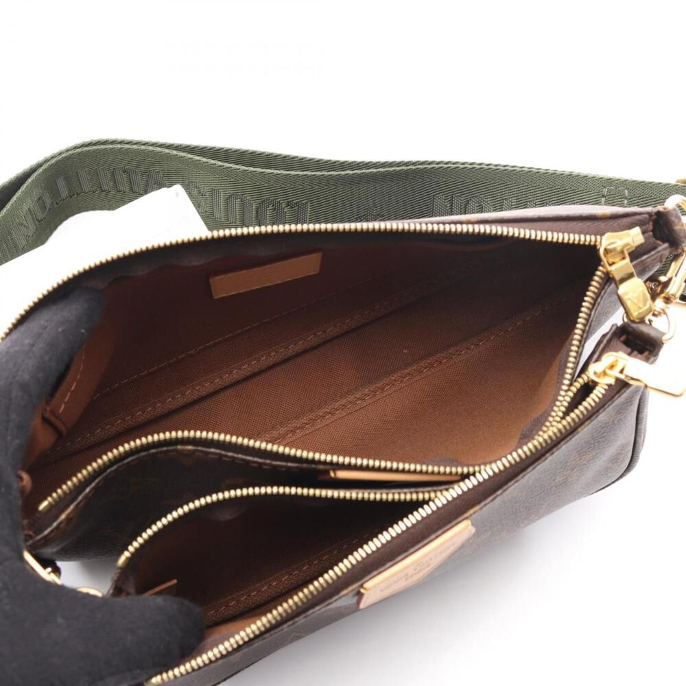 Louis Vuitton Pochette Accessoires