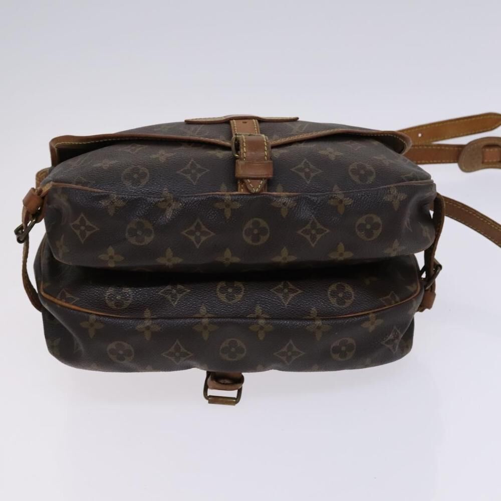 Louis Vuitton Saumur