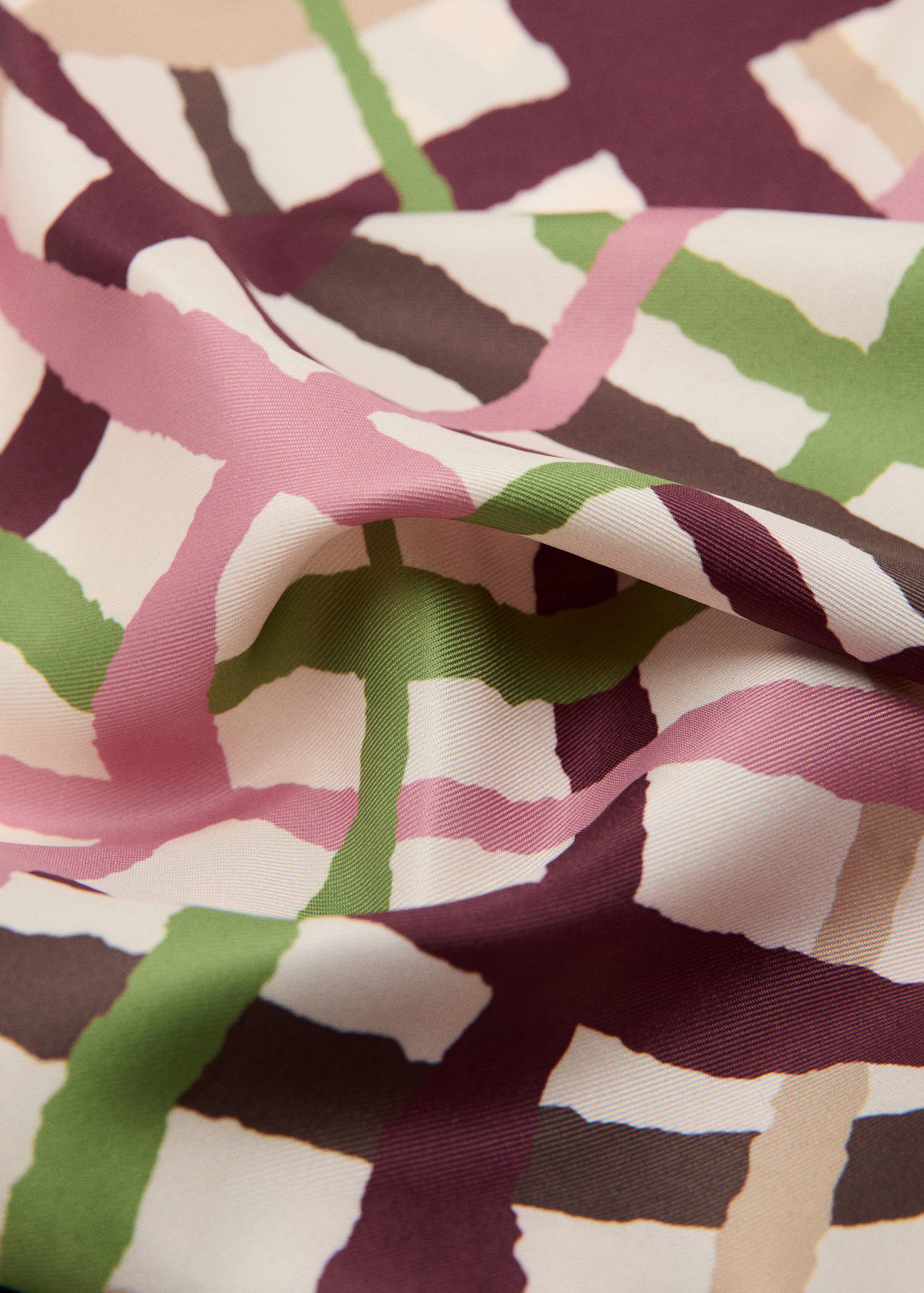 Geometric printed foulard