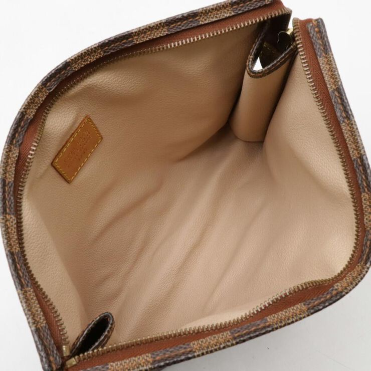 Louis Vuitton Poche Toilette