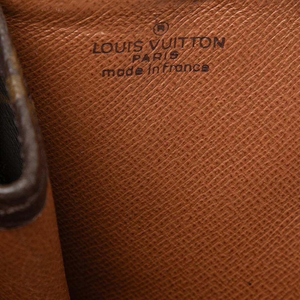 Louis Vuitton Poche Documents