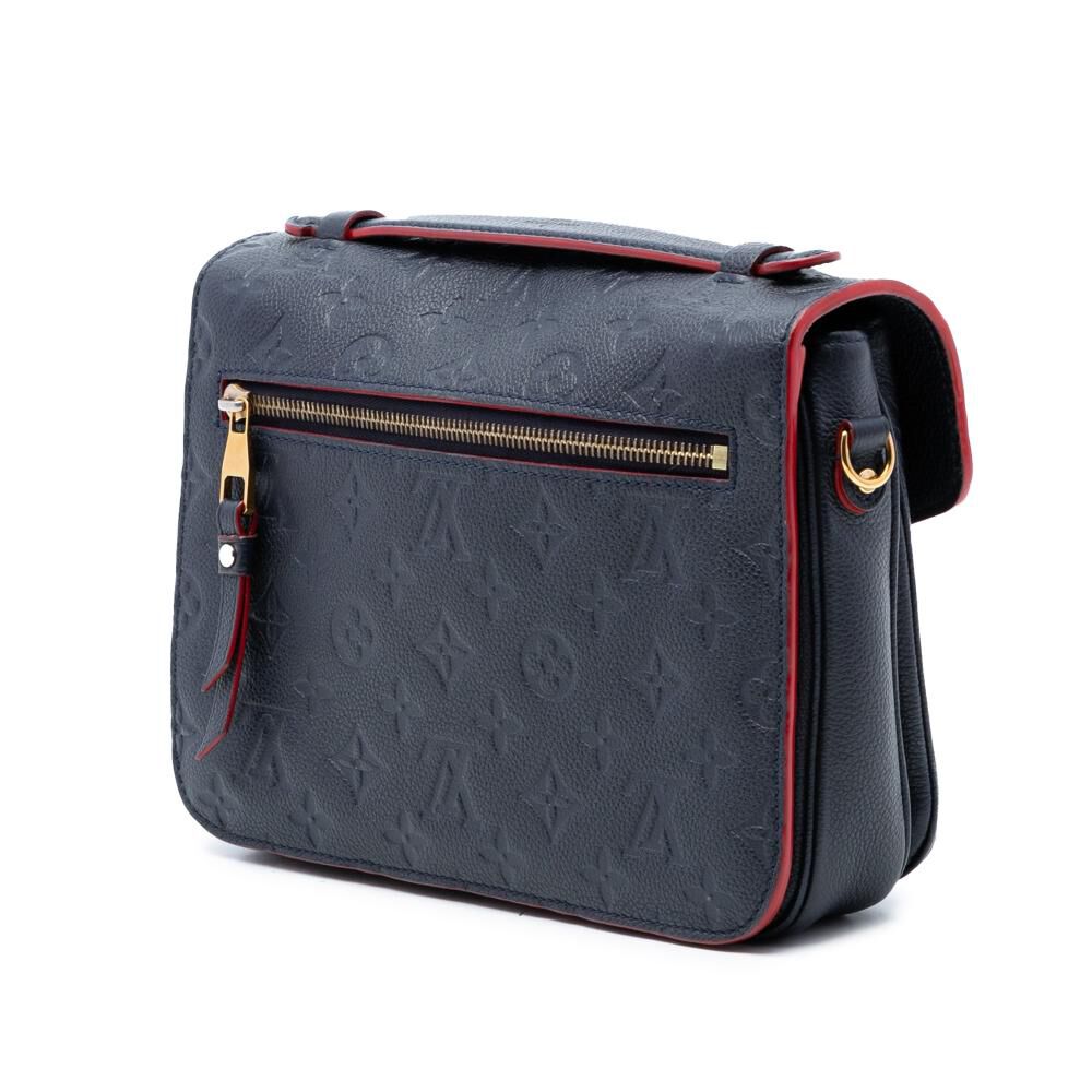 Louis Vuitton Shoulder Bags