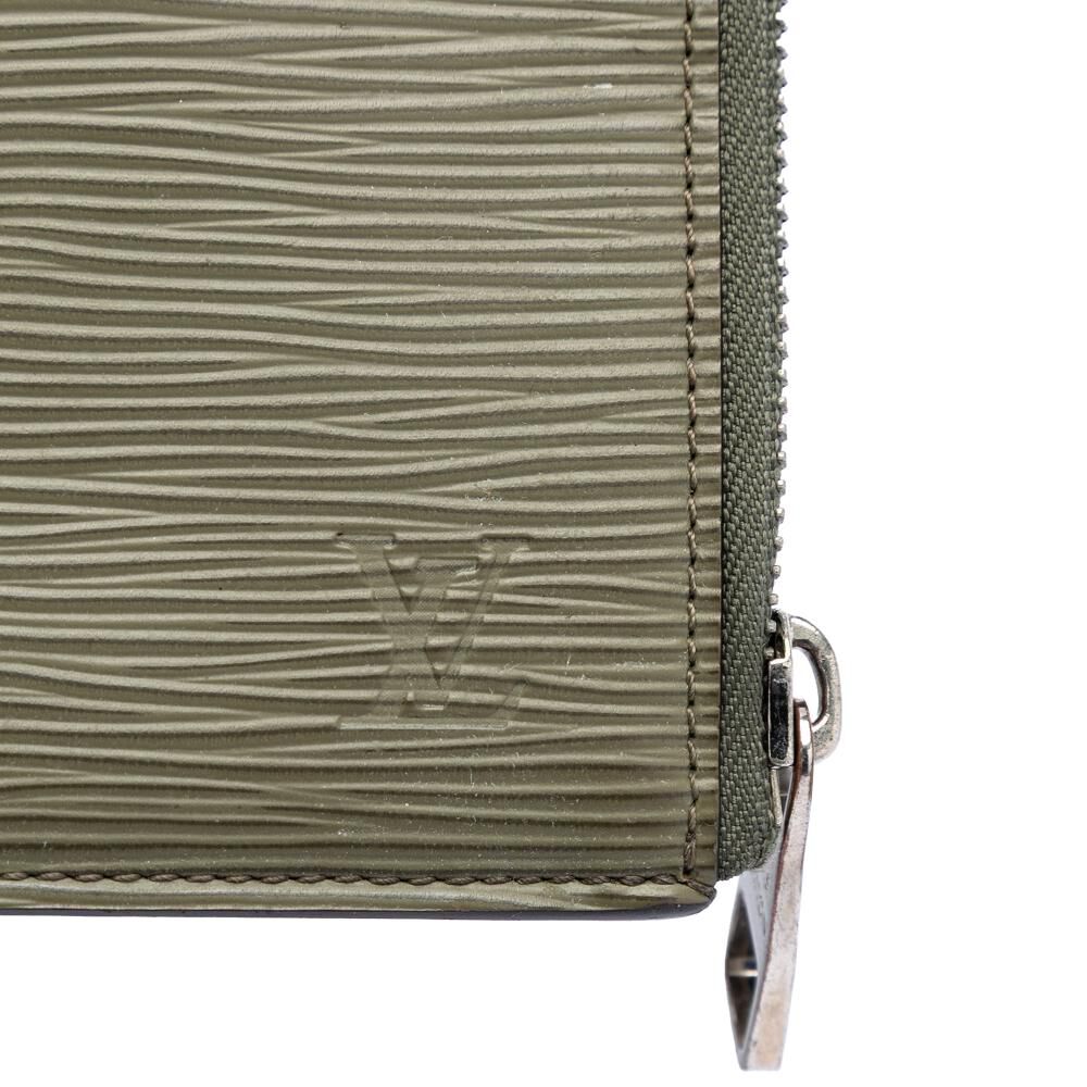 Louis Vuitton Clutch