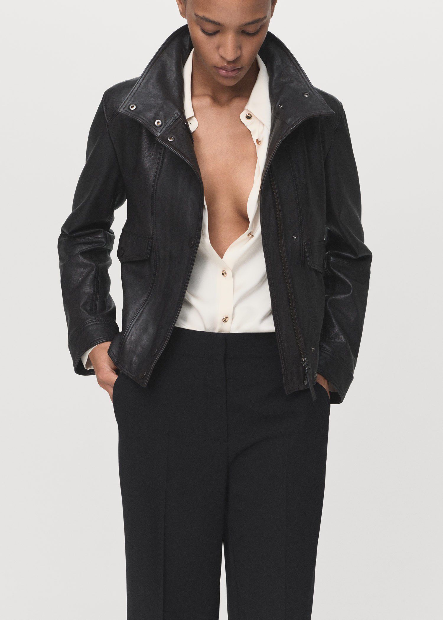 Straight mid-rise trousers