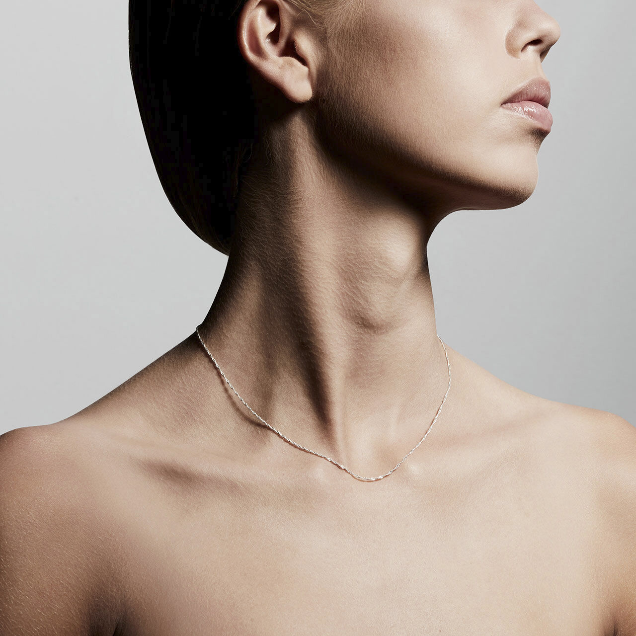 Halsk&aelig;de, Peri, S&oslash;lvbelagt