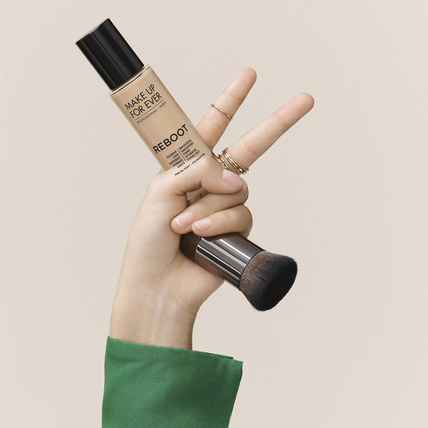 Kabuki Reboot - Brush 112