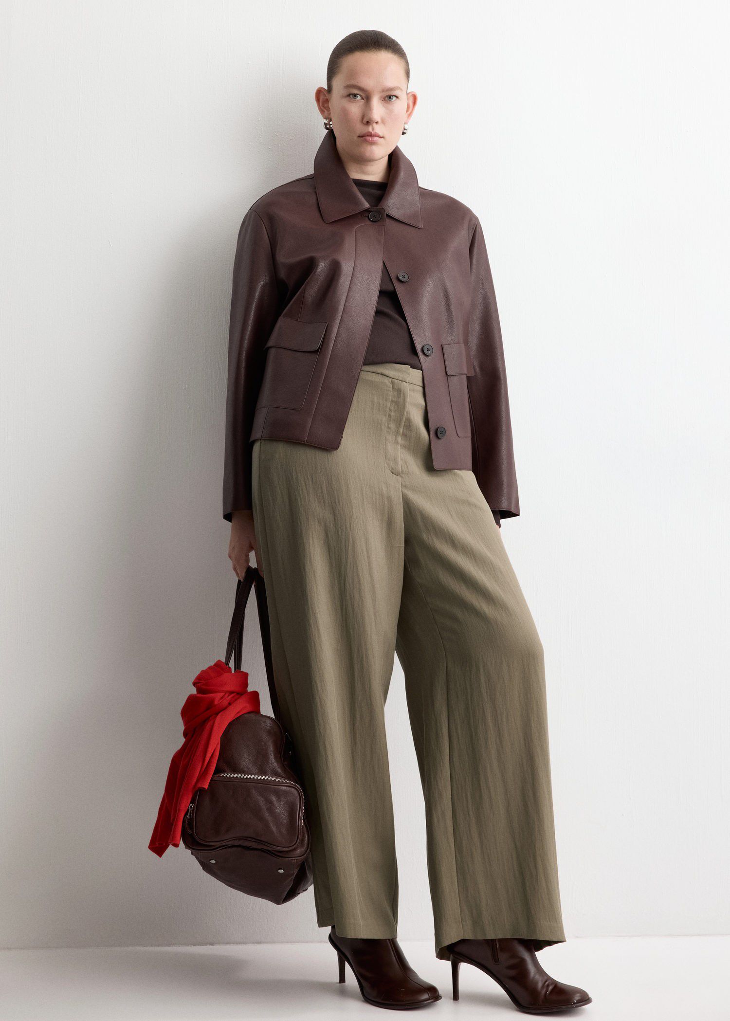 High-waisted lyocell trousers
