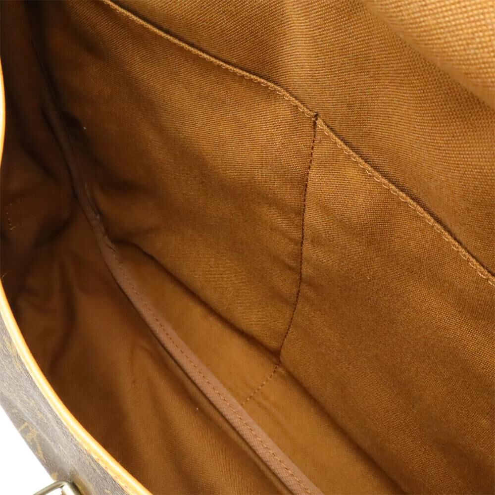 Louis Vuitton Trousse Toilette