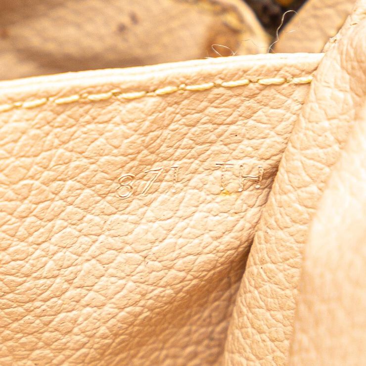 Louis Vuitton Trousse Toilette