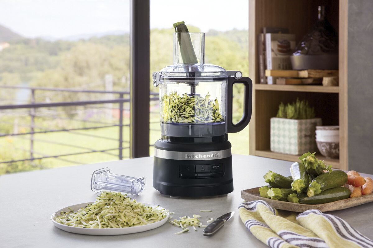 7 Cup foodprocessor matt svart 1,7 liter L19,5cm B