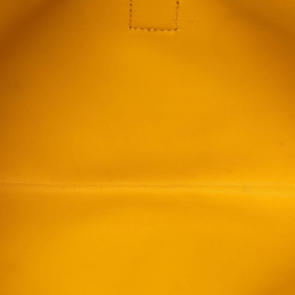 Herm&egrave;s Clutch