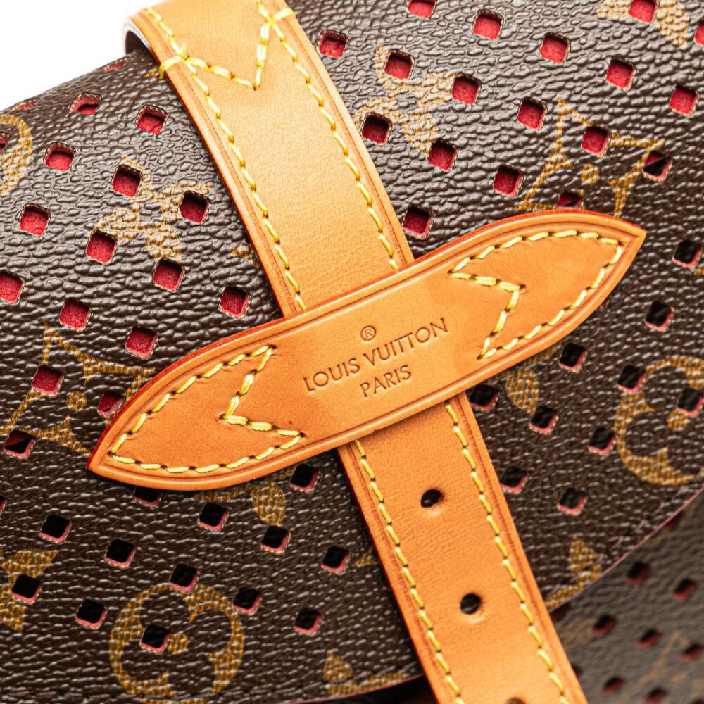 Louis Vuitton Saumur