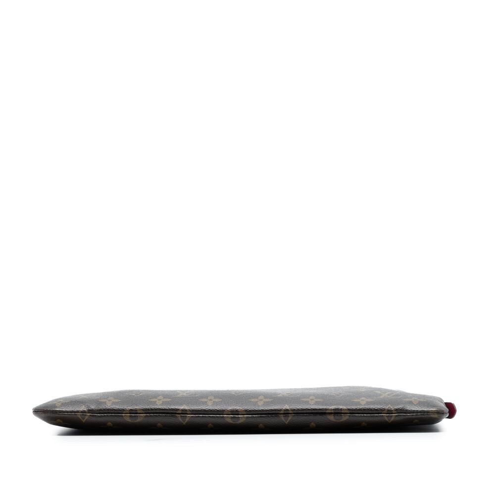 Louis Vuitton Clutch