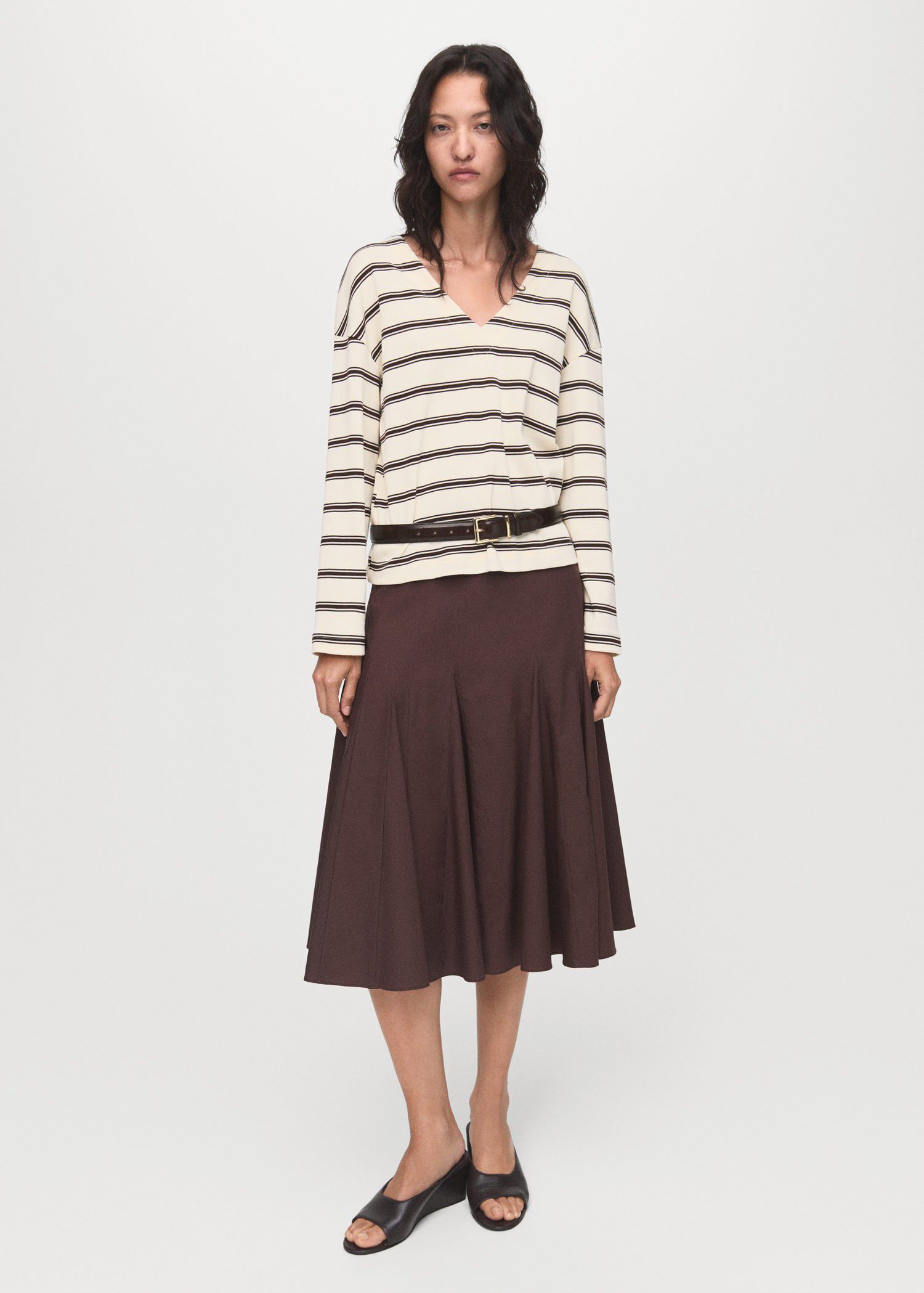 SWEATSHIRT. -- TIMOTHEE