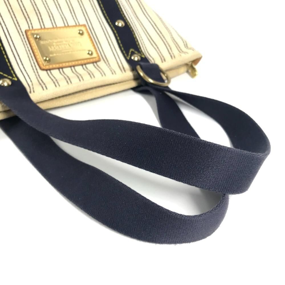 Louis Vuitton Antigua