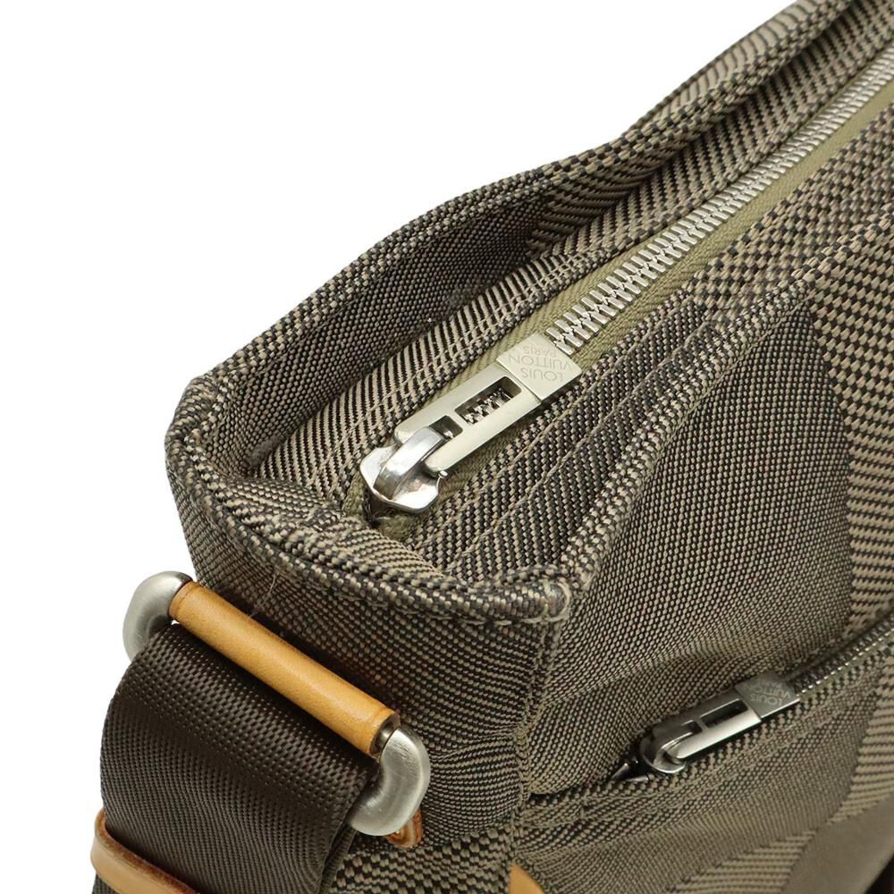 Louis Vuitton Shoulder Bags