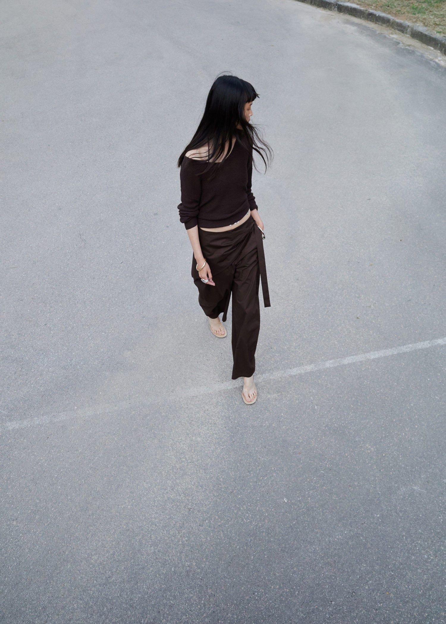 Straight-leg trousers with detachab