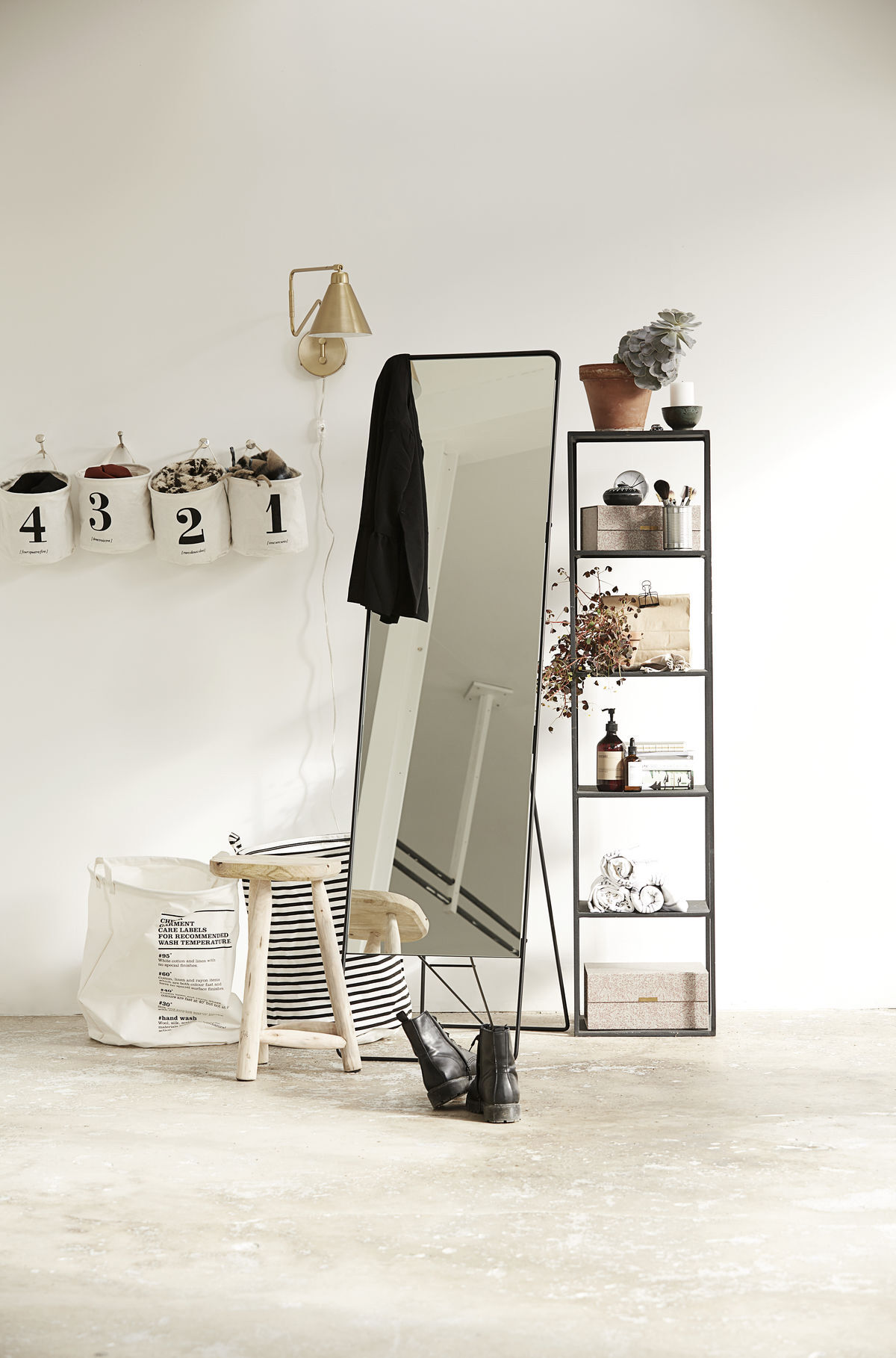 Tv&auml;ttp&aring;se, Stripes, Svart