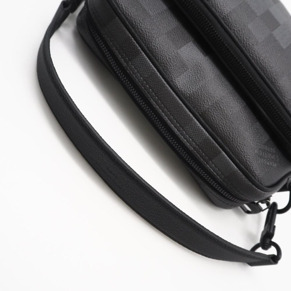 Louis Vuitton Shoulder Bags