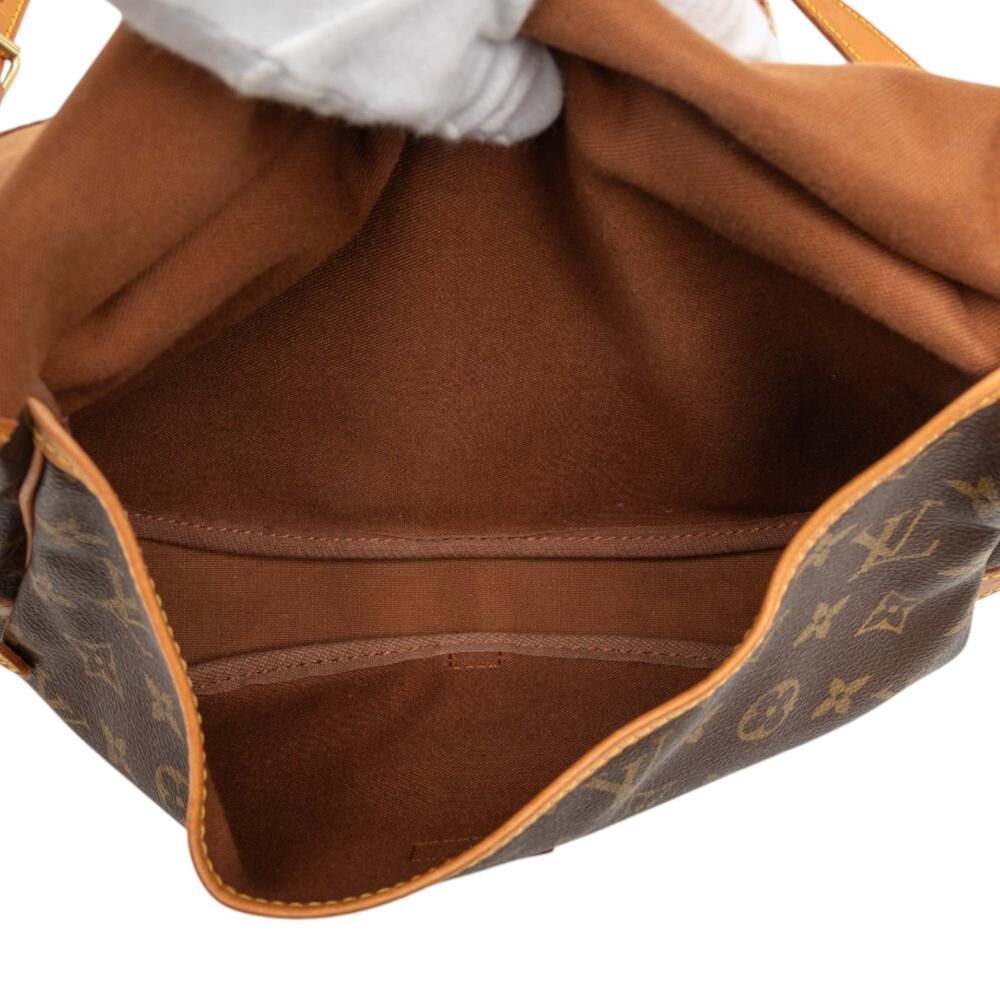 Louis Vuitton Saumur