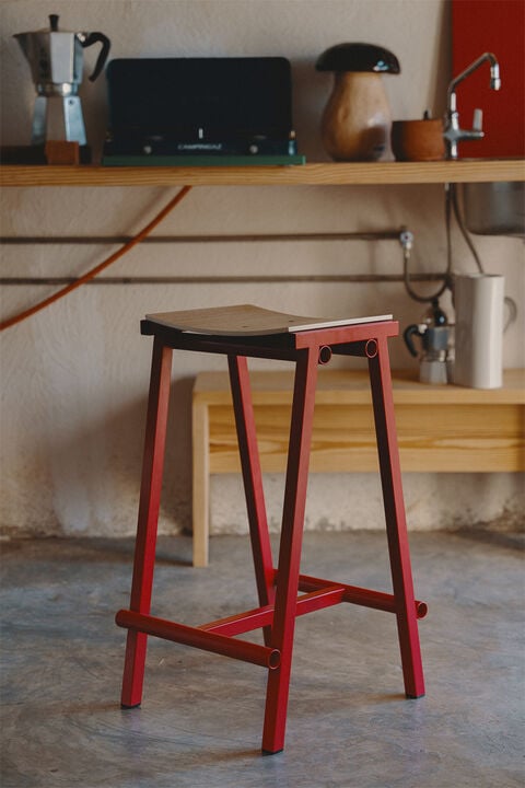 Taburete 8 Bar stool Low Signal red