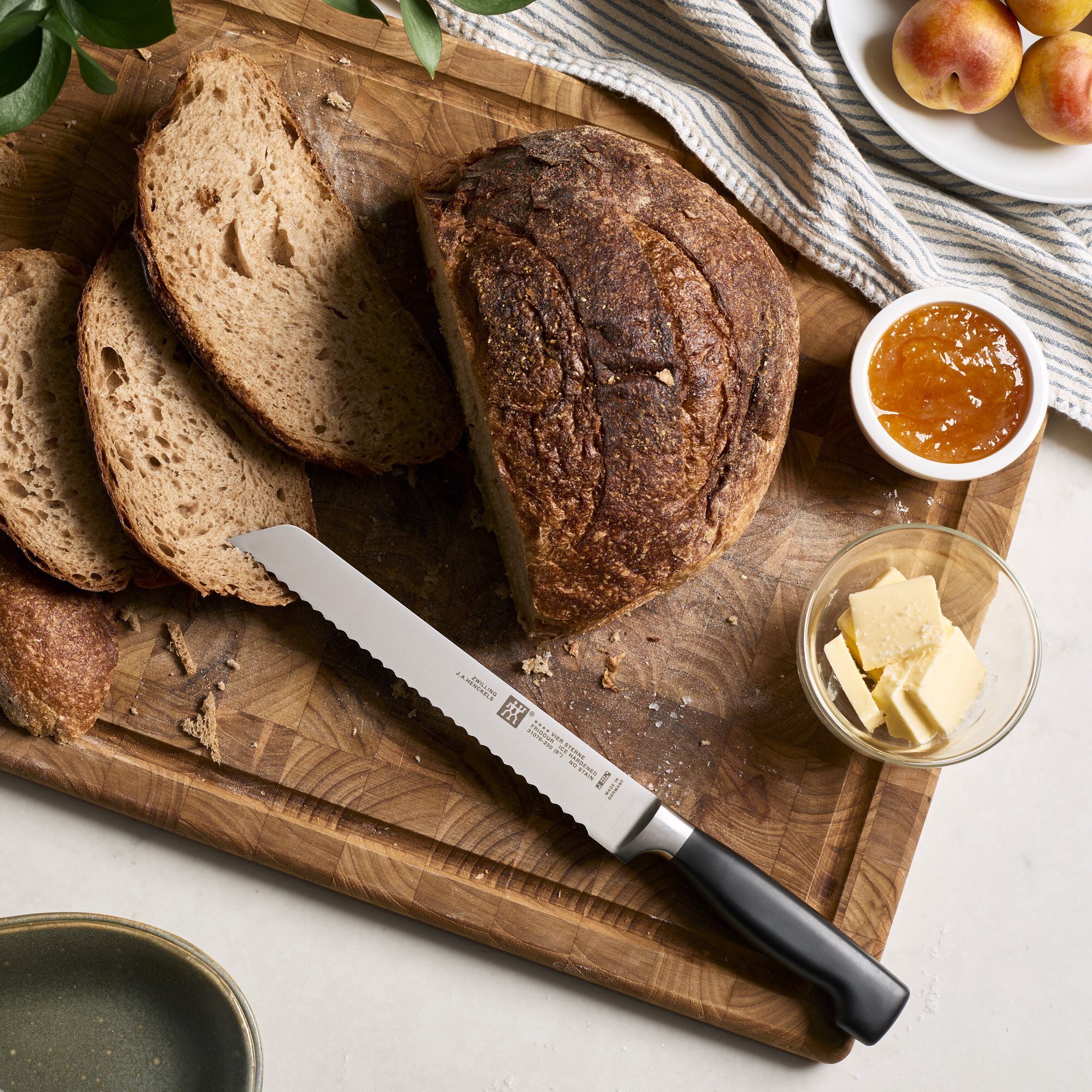 FOUR STAR Br&ouml;dkniv 200