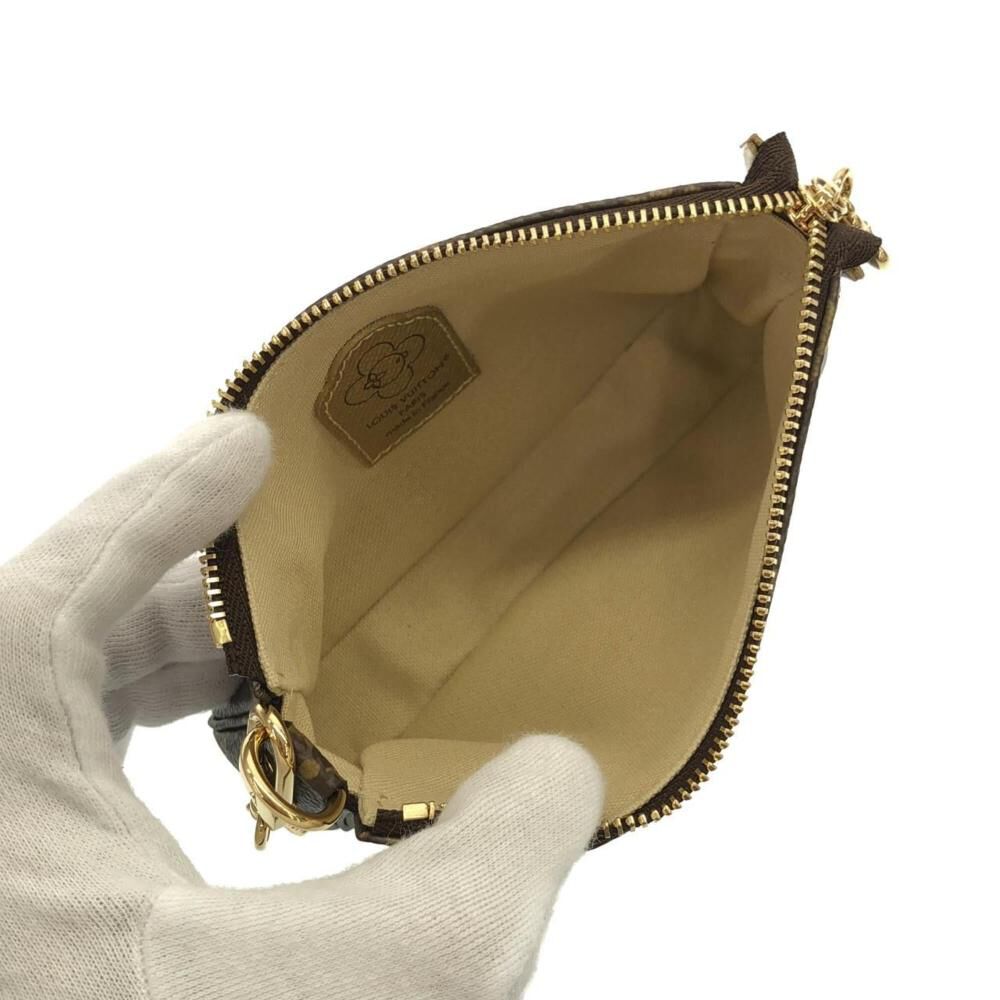 Louis Vuitton Pochette Accessoires