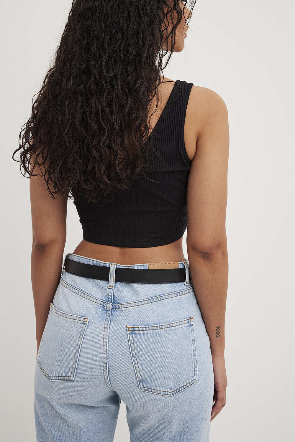Organic V-Neck Rib Crop Top