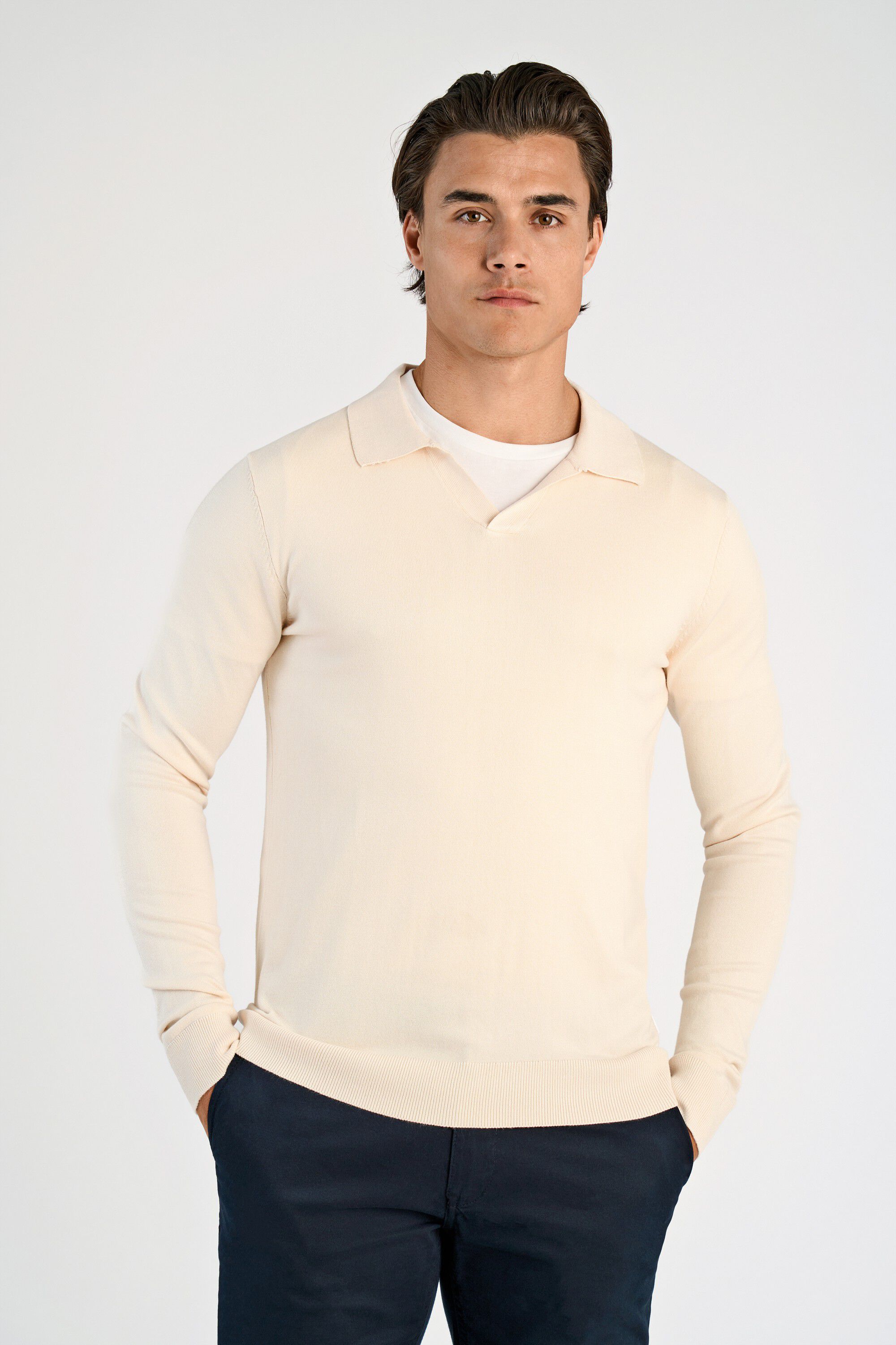 Ecovero L/S v-neck polo