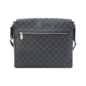 Louis Vuitton District