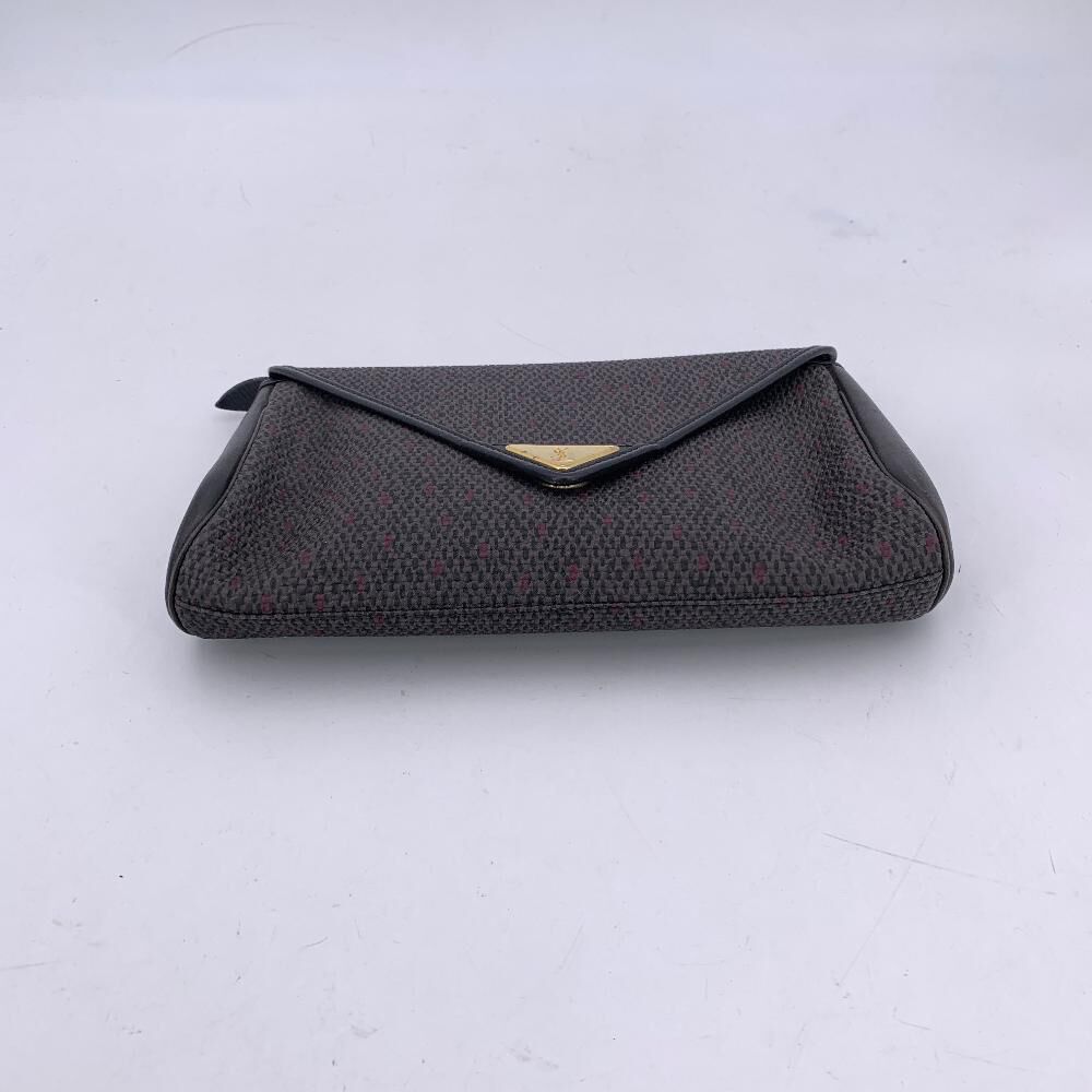 Yves Saint Laurent Clutch