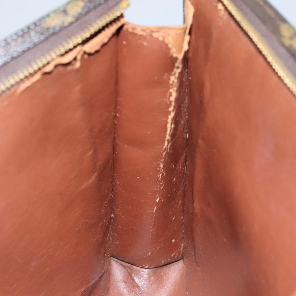 Louis Vuitton Poche Toilette