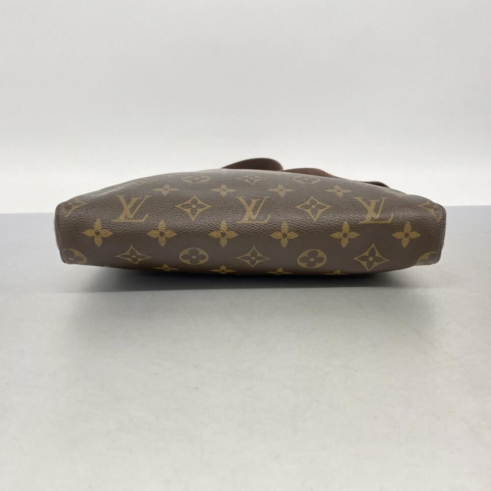Louis Vuitton Shoulder Bags