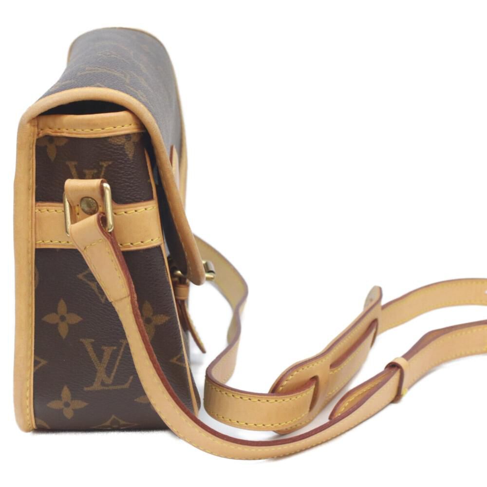 Louis Vuitton Shoulder Bags