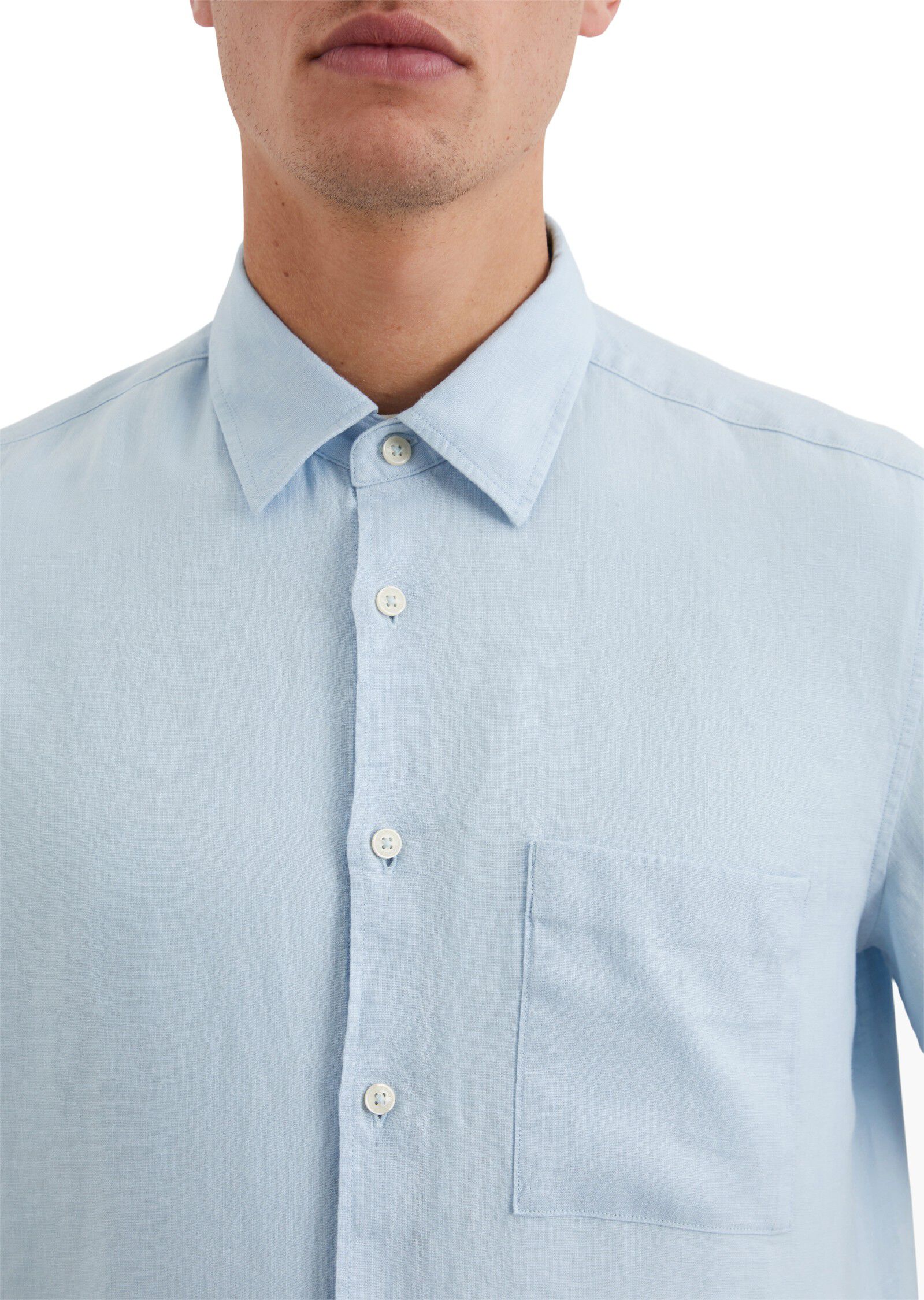 Kent collar, short sleeves, one rec