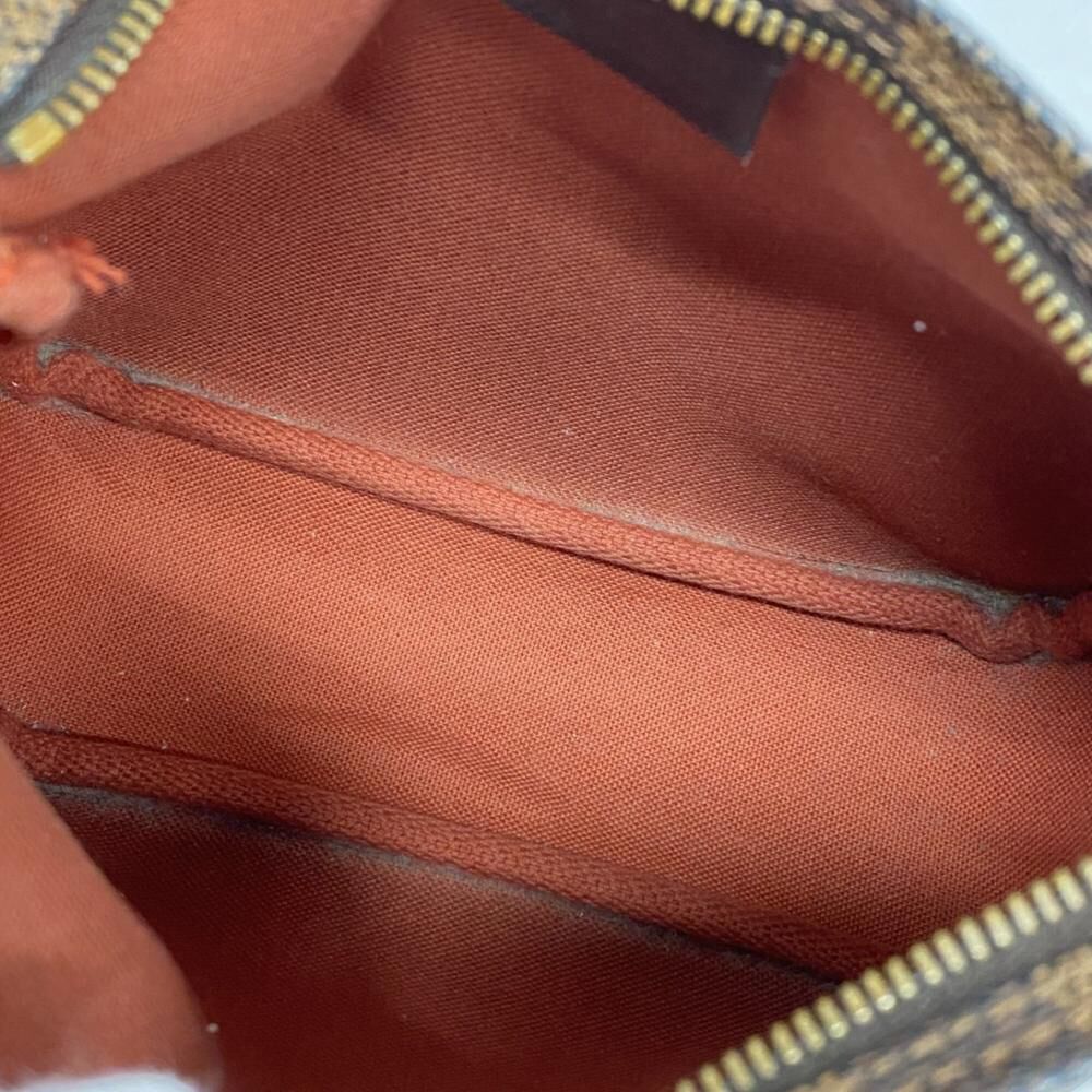 Louis Vuitton Trousse Makeup