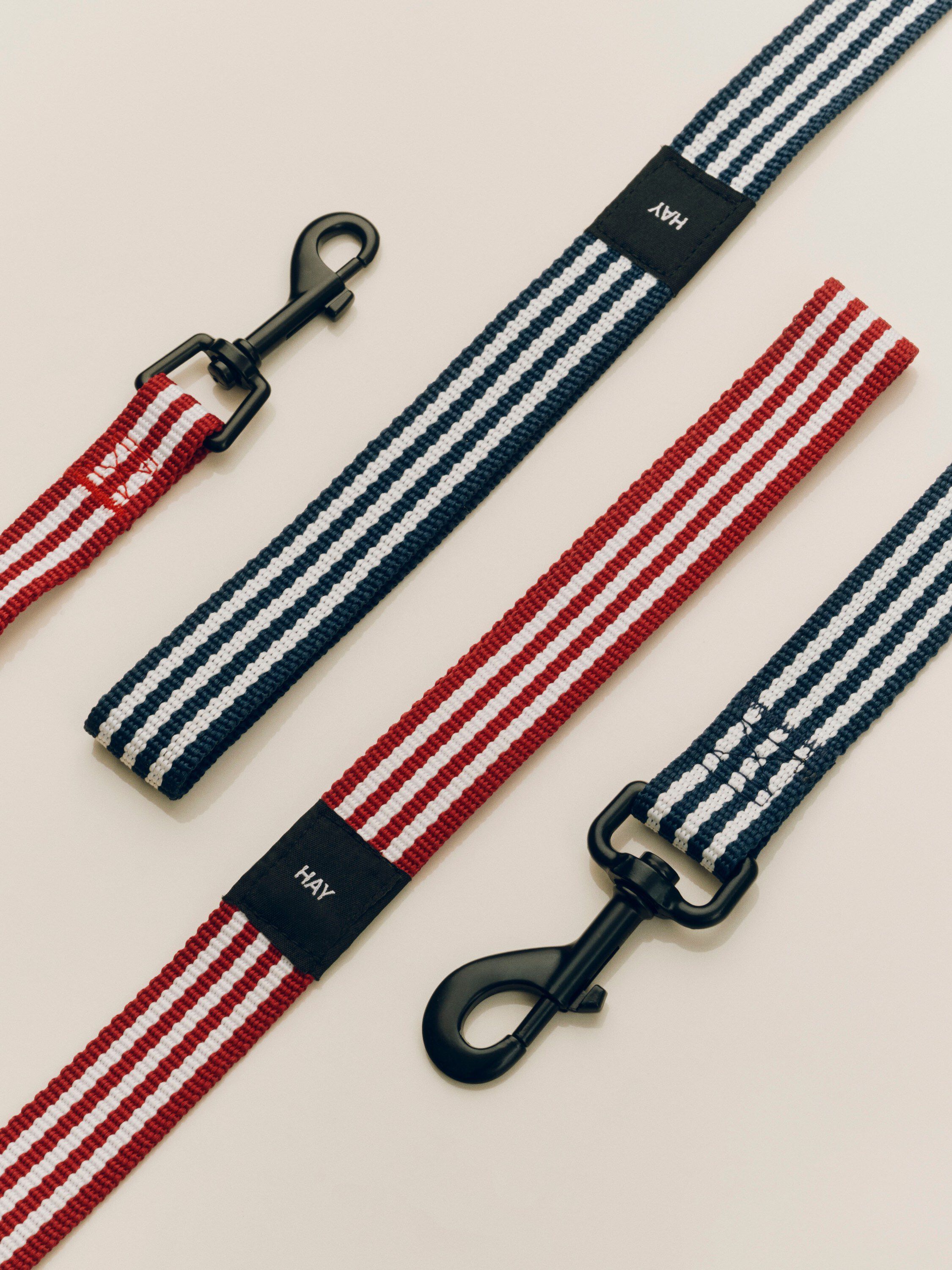 HAY Dogs Leash-Flat S/M-Red and whi