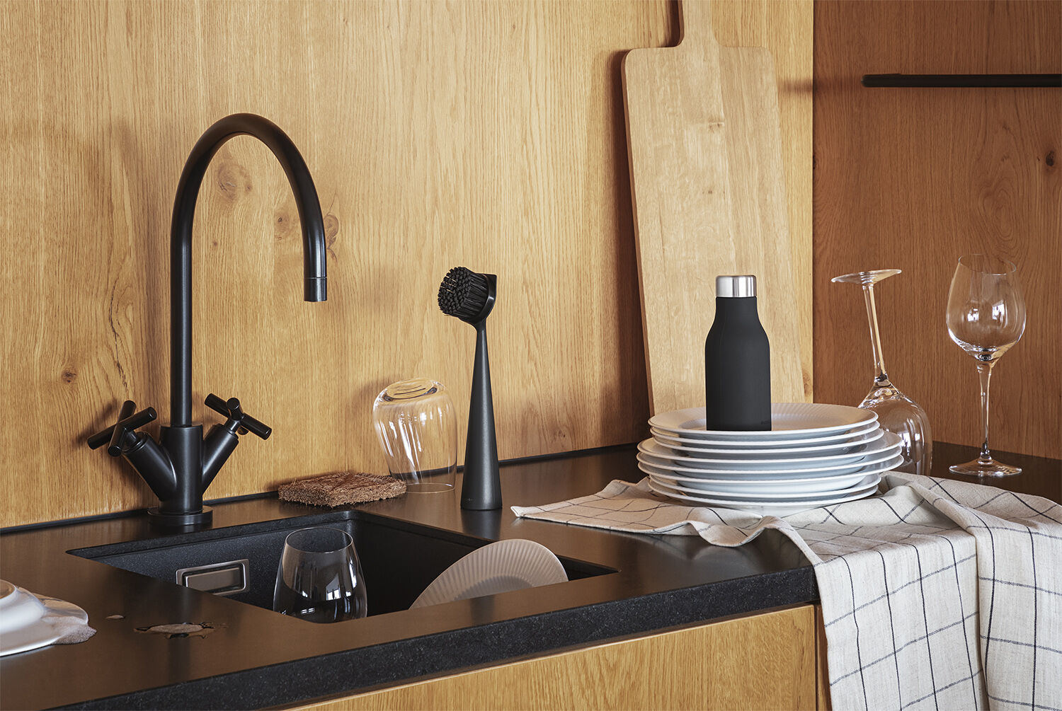 L&oslash;st b&oslash;rstehoved til 530683/84