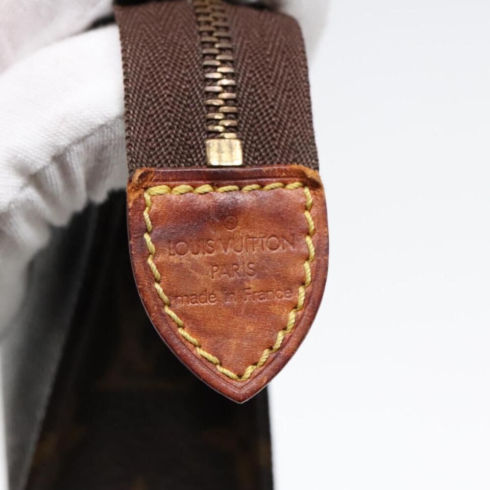 Louis Vuitton Poche Toilette