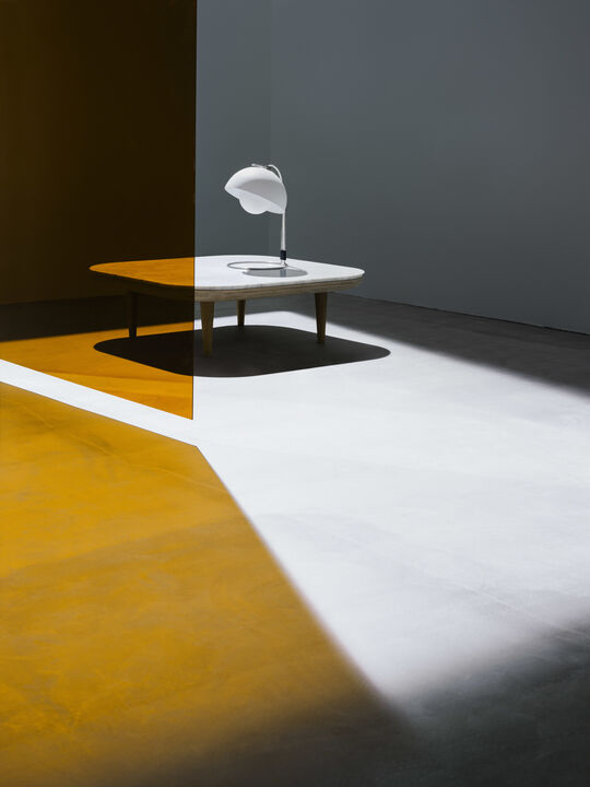 FlowerPot VP4 bordslampa