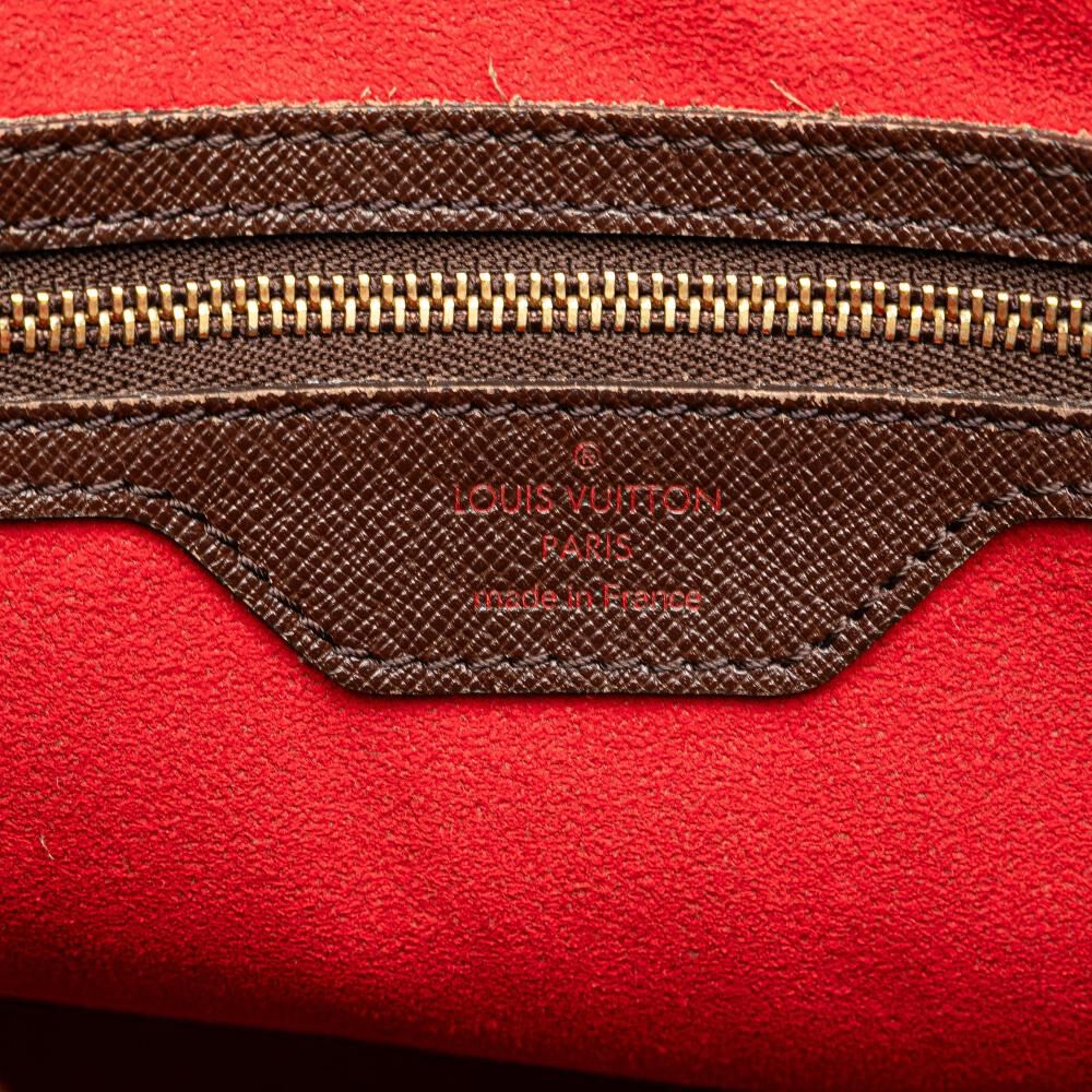 Louis Vuitton Marais