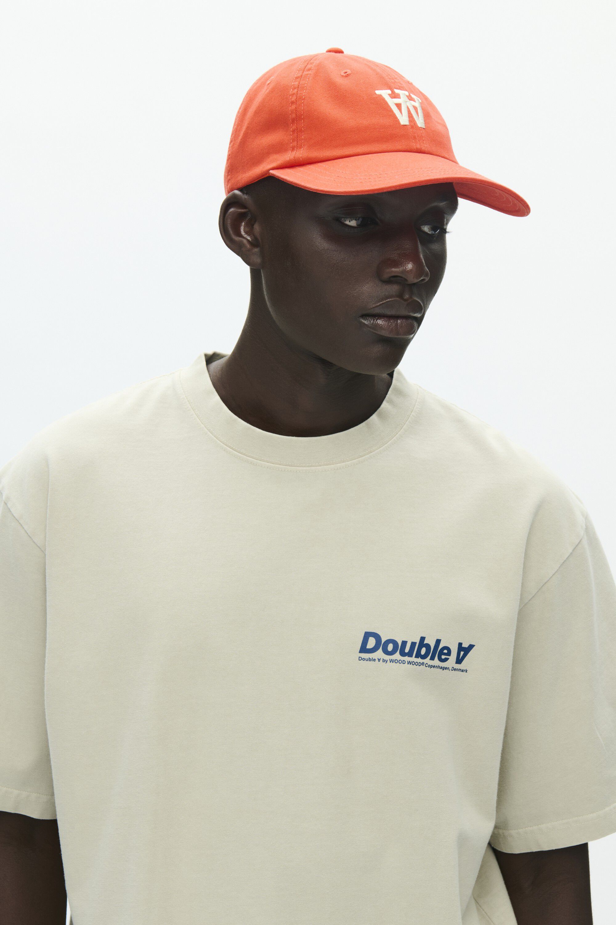 WWLiam tee italic 25210