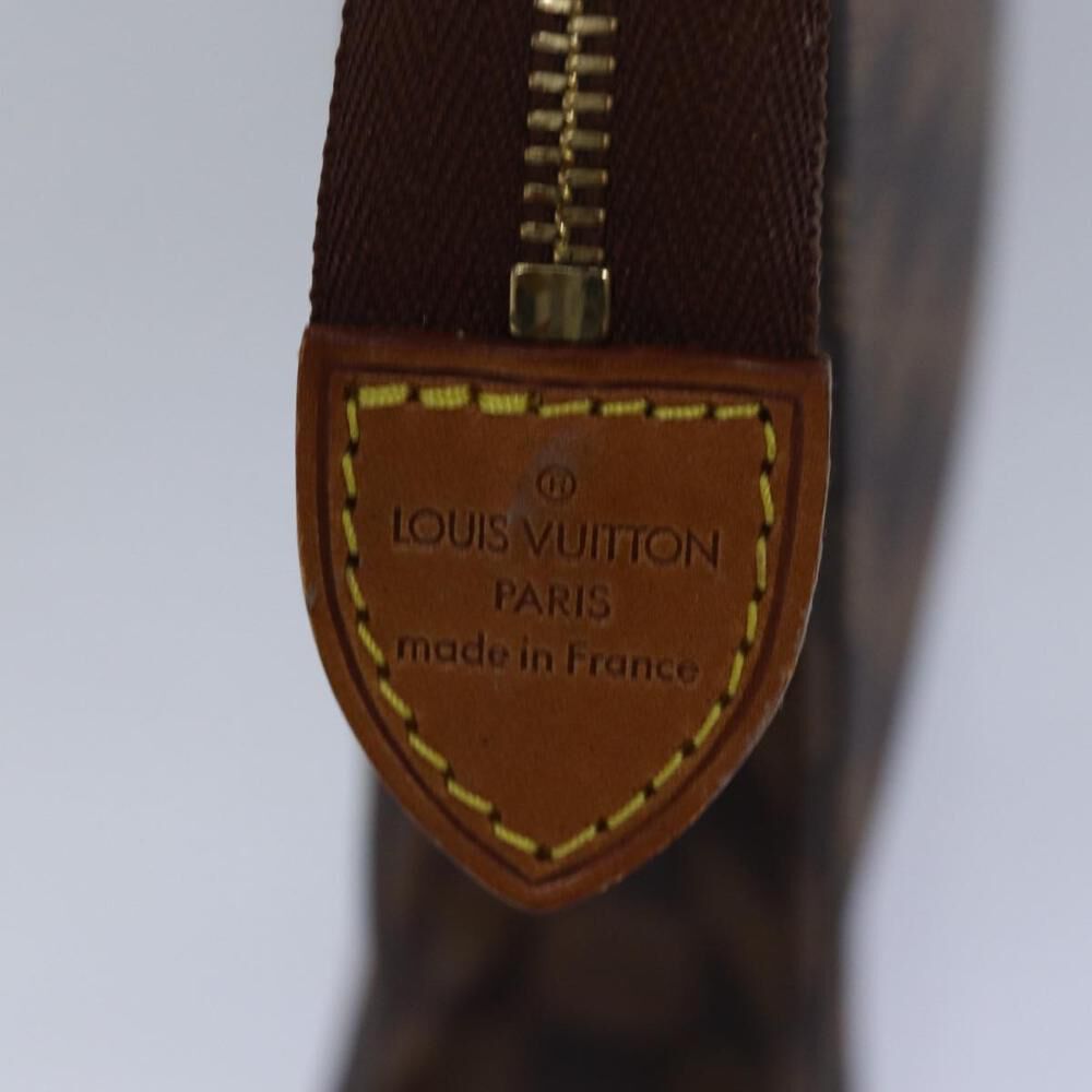 Louis Vuitton Poche Toilette