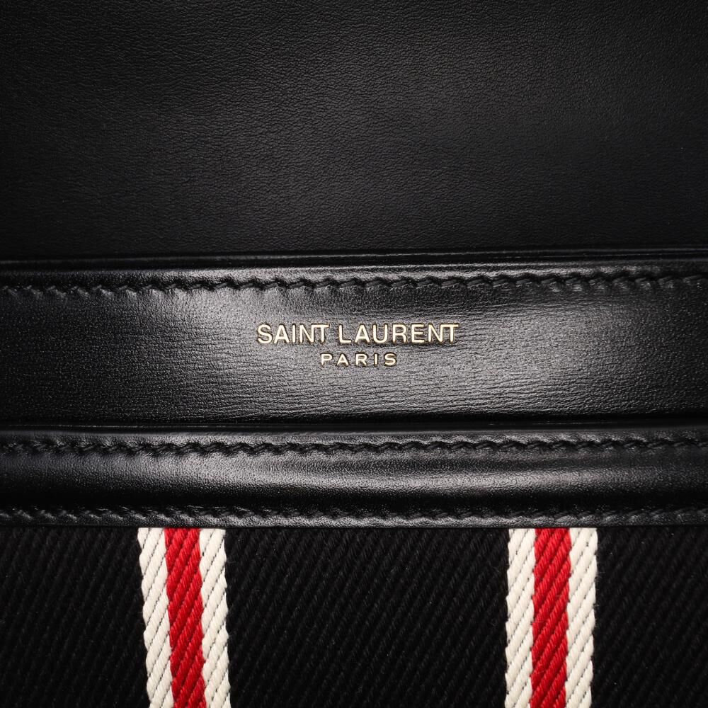 Yves Saint Laurent Shoulder Bag