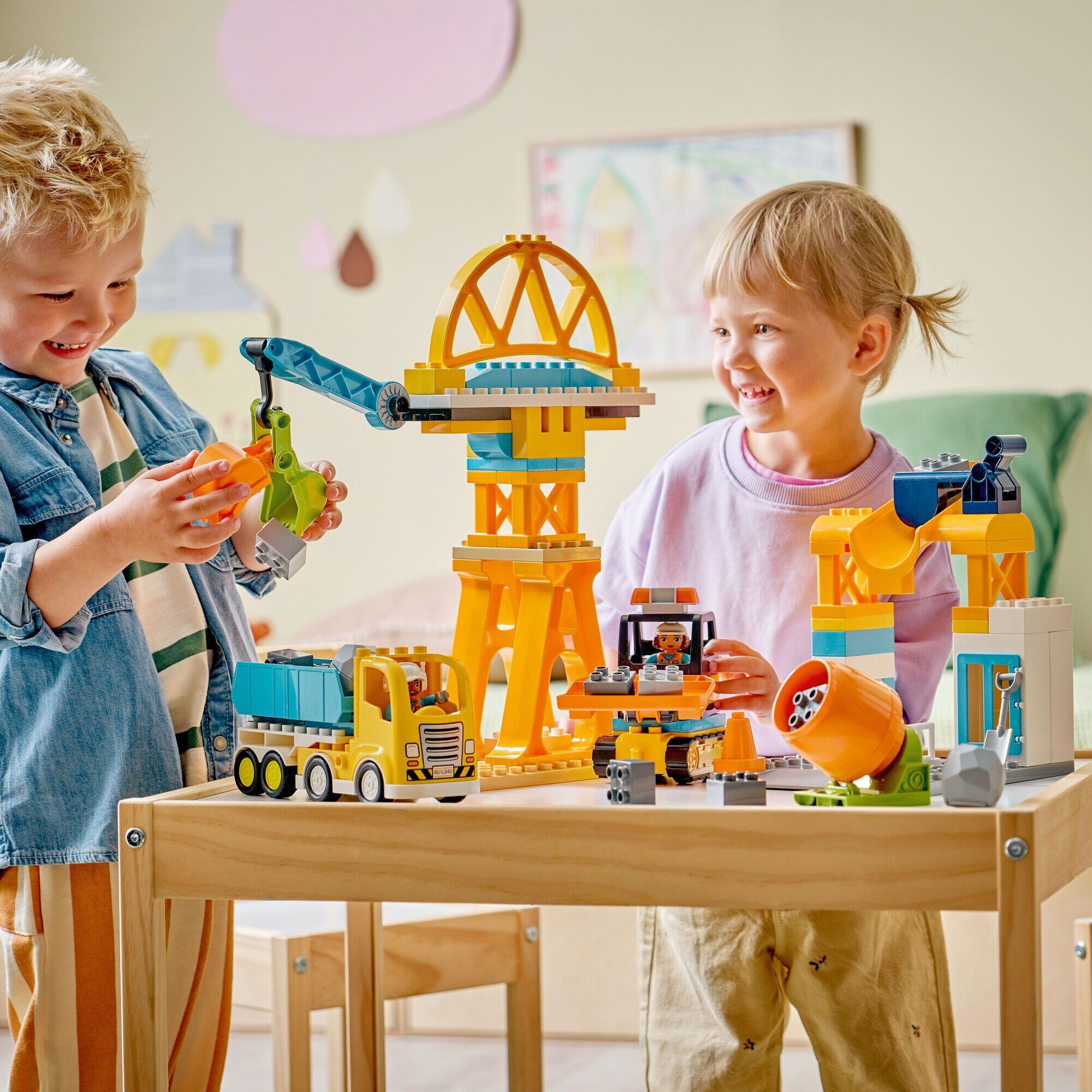 3-i-1 Byggeplads med k&oslash;ret&oslash;jer 10476