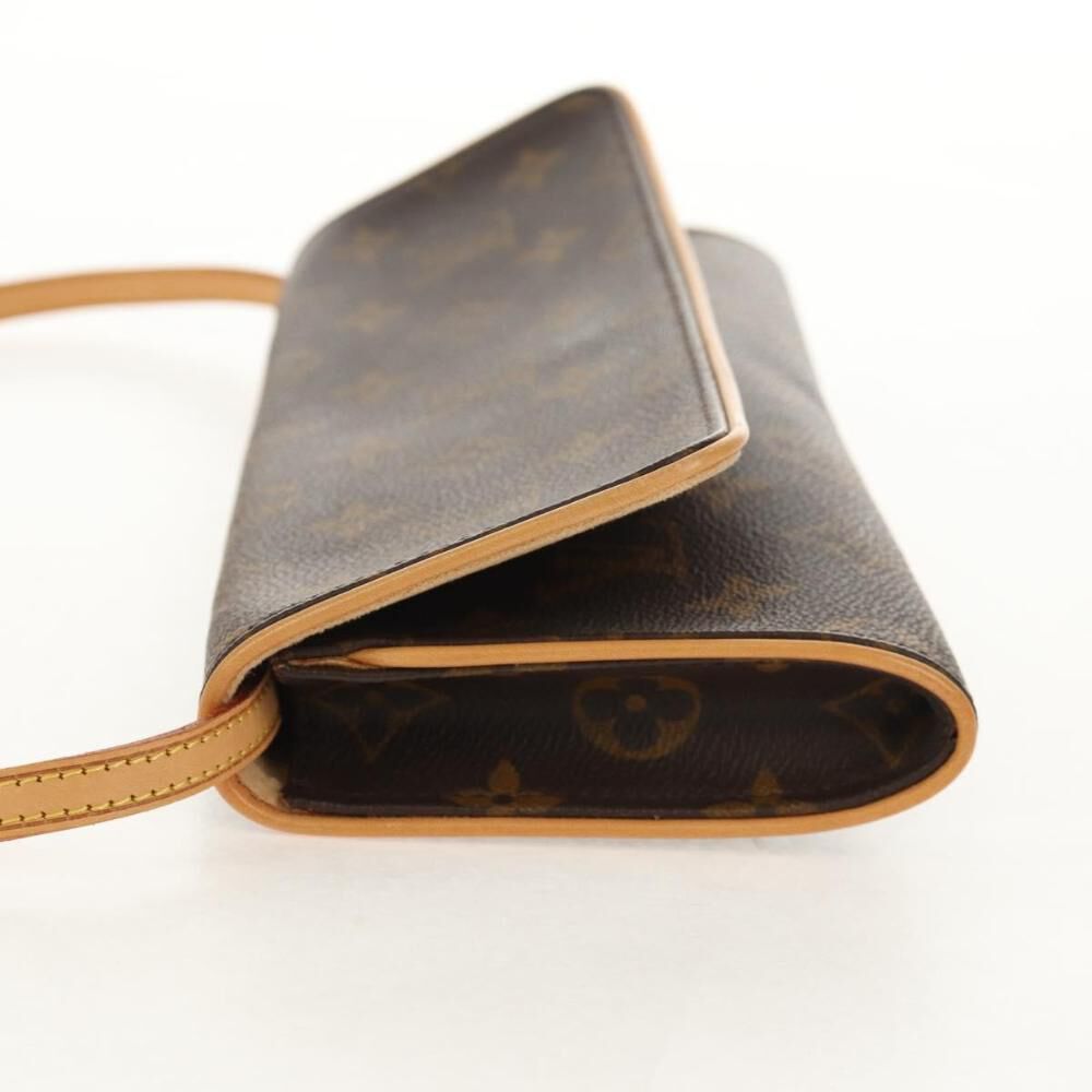 Louis Vuitton Shoulder Bags