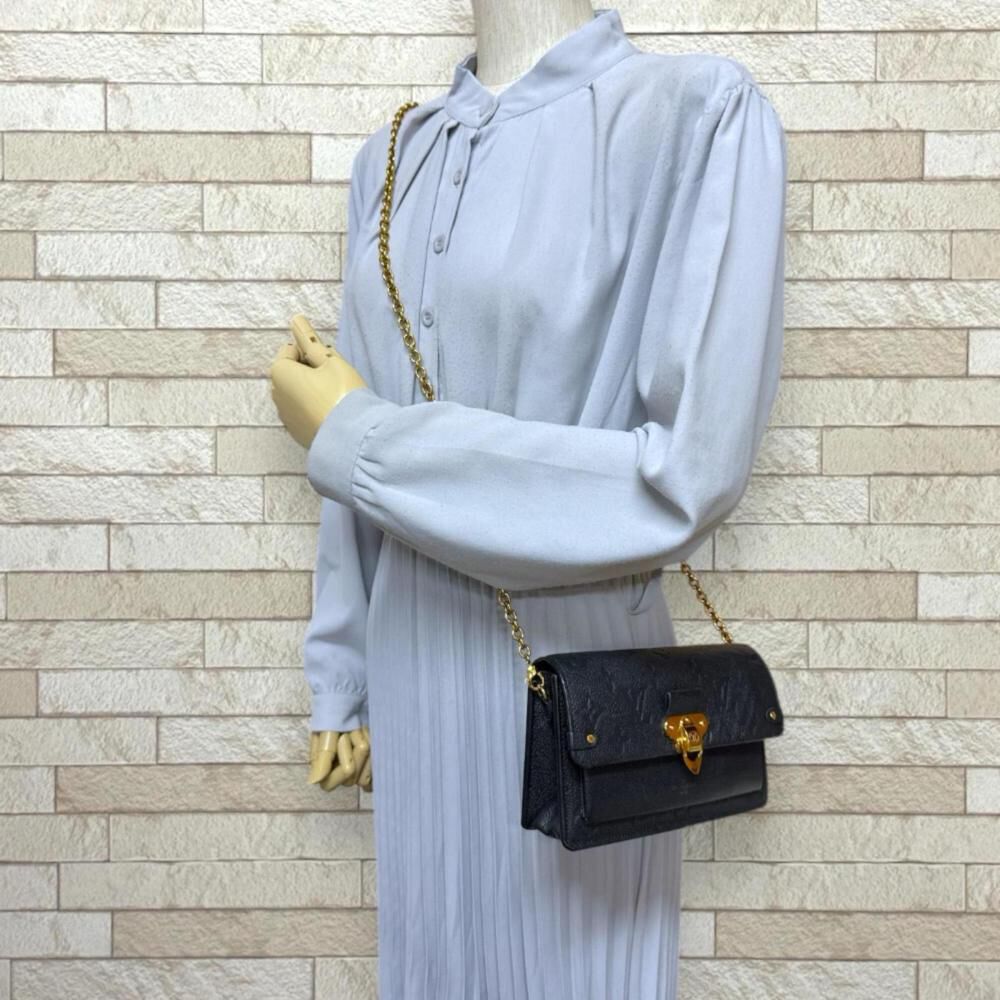 Louis Vuitton Shoulder Bags