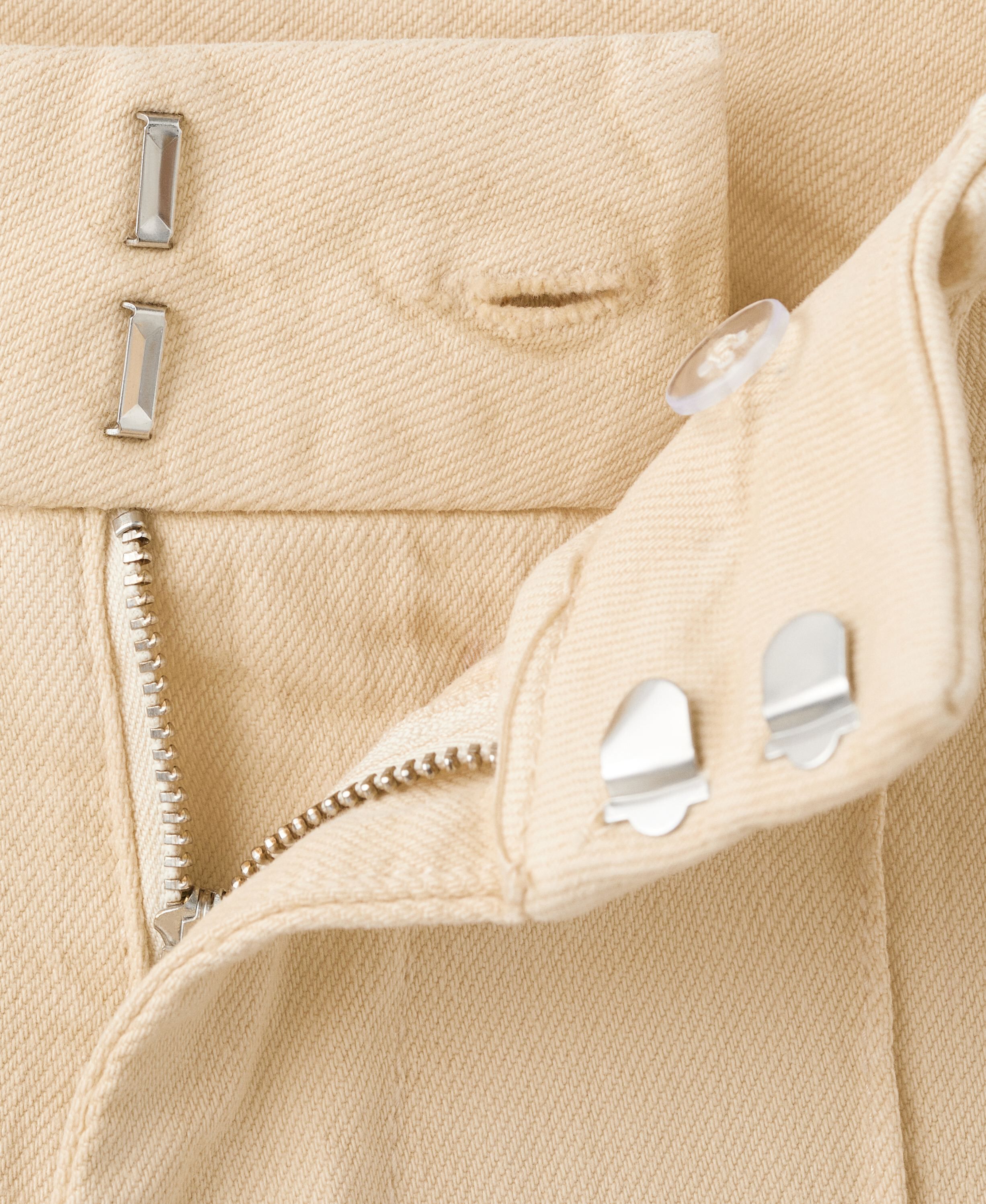 High-waisted wide leg jeans with st